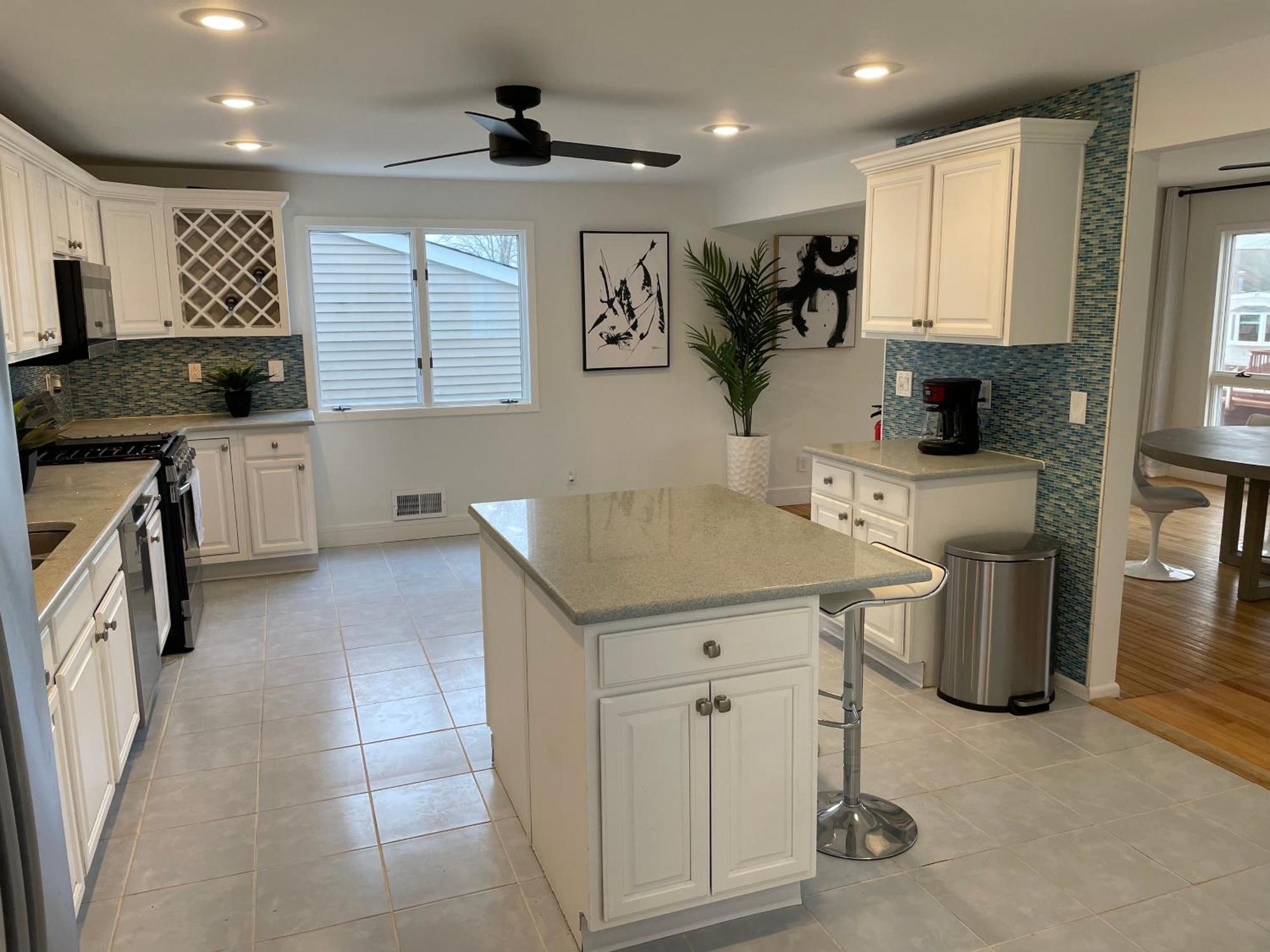 Waterfront Home In Brick With Swimming Pool Access Shore Acres 外观 照片